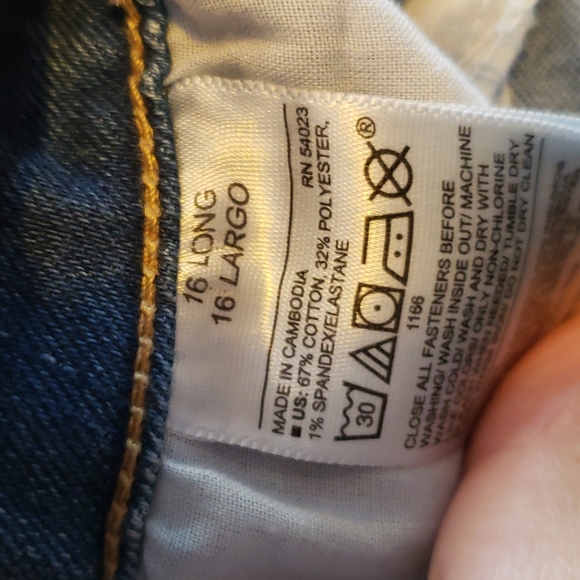 2 -  Old Navy Boot Cut Jeans - Picture 4 of 7